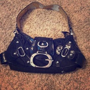 This is a very cute classic bag